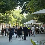 Ferienwohnung Fuer 6 Personen Ca 90 Qm In Barcelona-Eixample, Costa Brava Costa Del Maresme